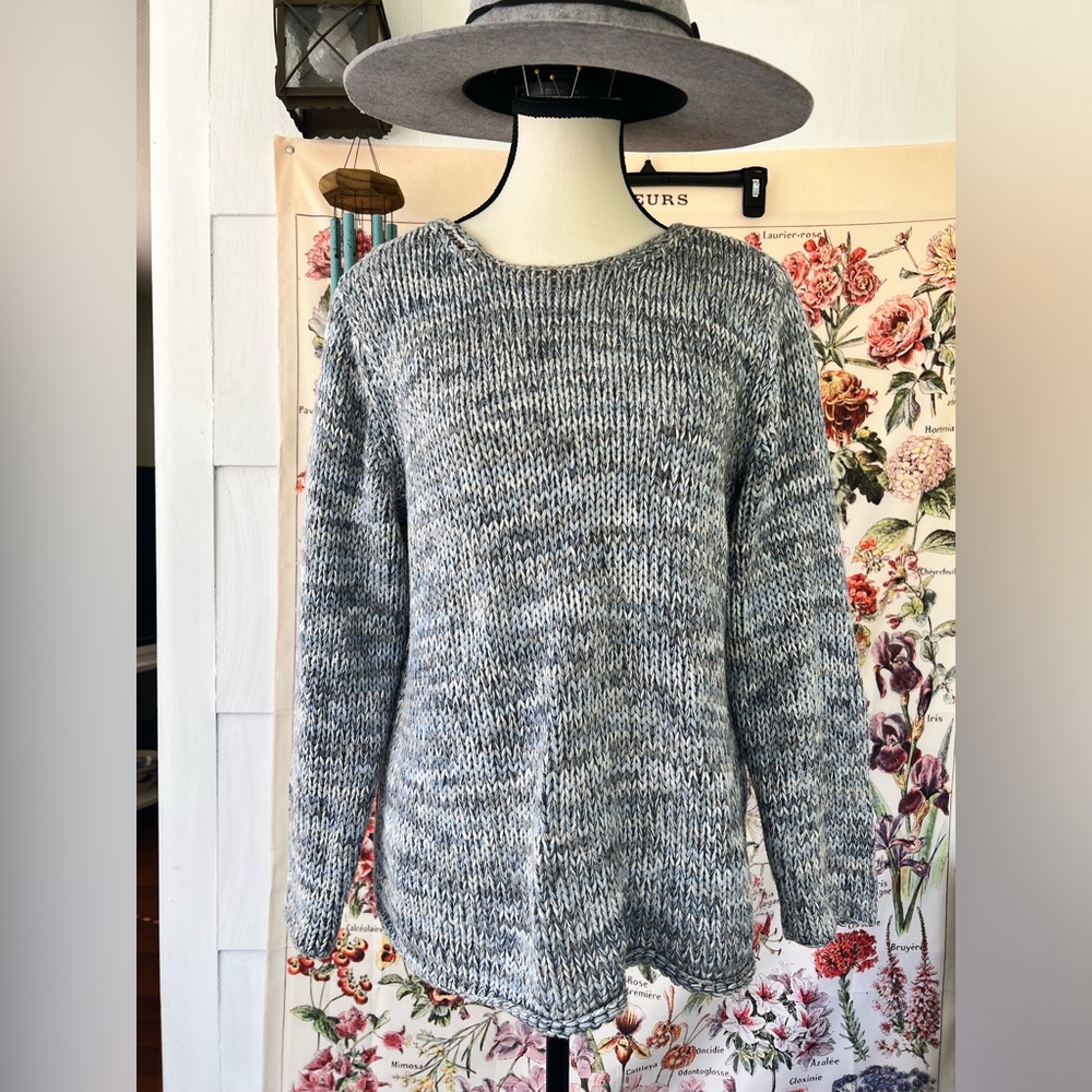 J Jill long sleeve knit sweater. Size L petite. Corrugated blues, whites gray